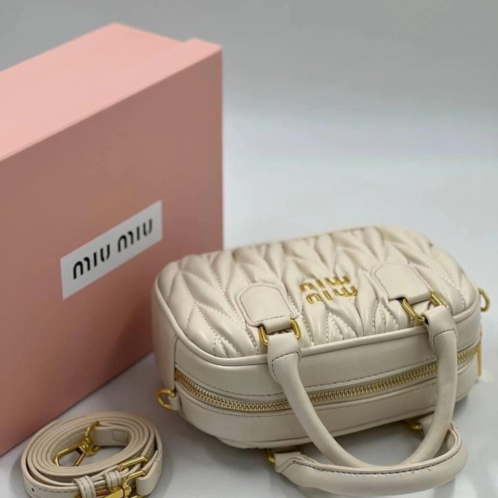 Сумочка Miu Miu