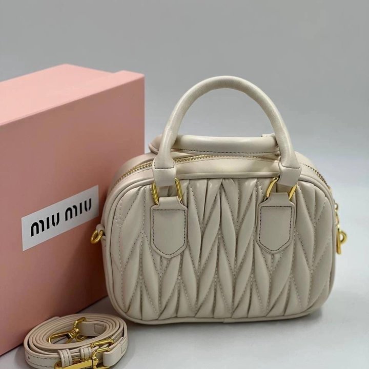 Сумочка Miu Miu