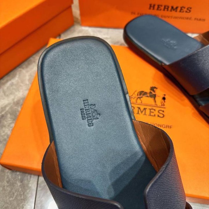 Шлепанци Hermes