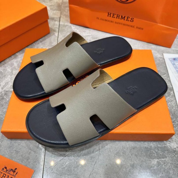 Шлепанци Hermes