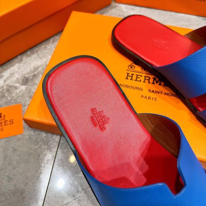 Шлепанци Hermes