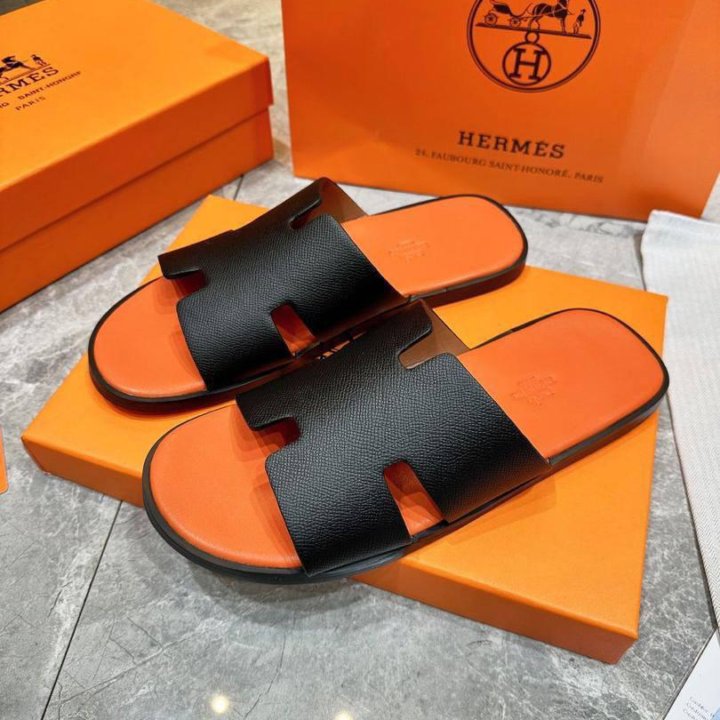 Шлепанци Hermes