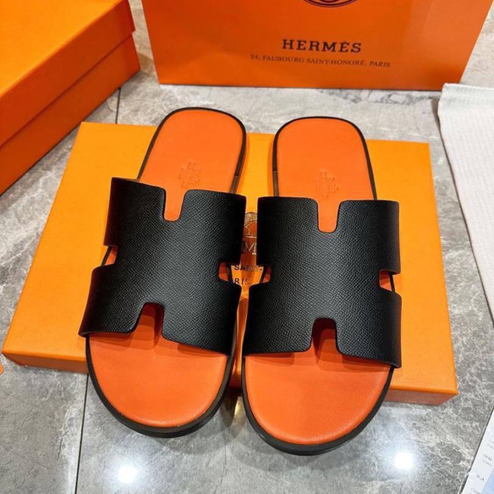 Шлепанци Hermes