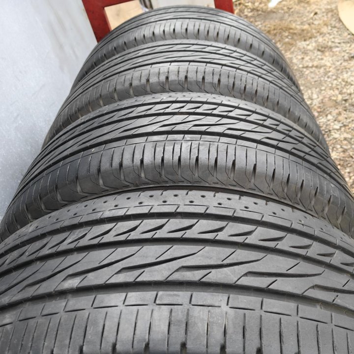 Комплект Bridgestone Regno GRV II 225/55 R18