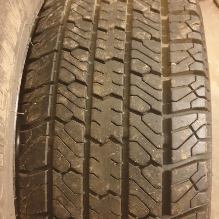 Шины всесезонные бу Maxxis 205-70R15 2-1шт подбор