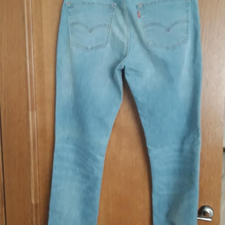 Джинсы мужские Levi Strauss & Co 511W/L32