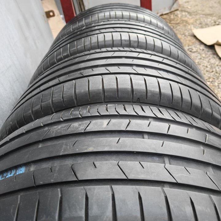 Комплект Toyo Proxes Sport 255/45 R18