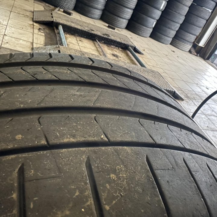 Летние шины Pirelli 295/35/R21