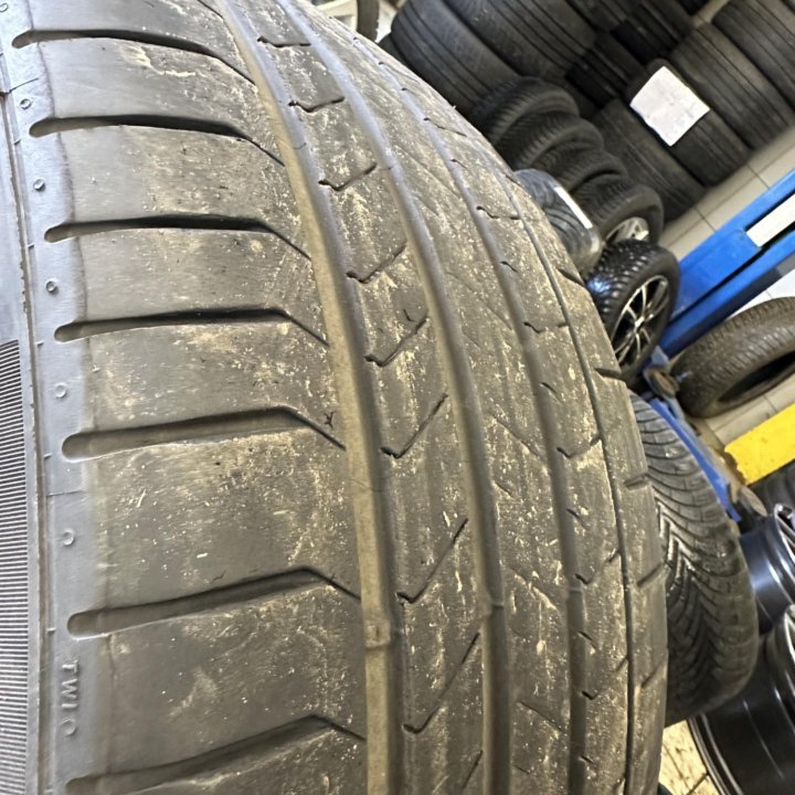 Летние шины Pirelli 295/35/R21