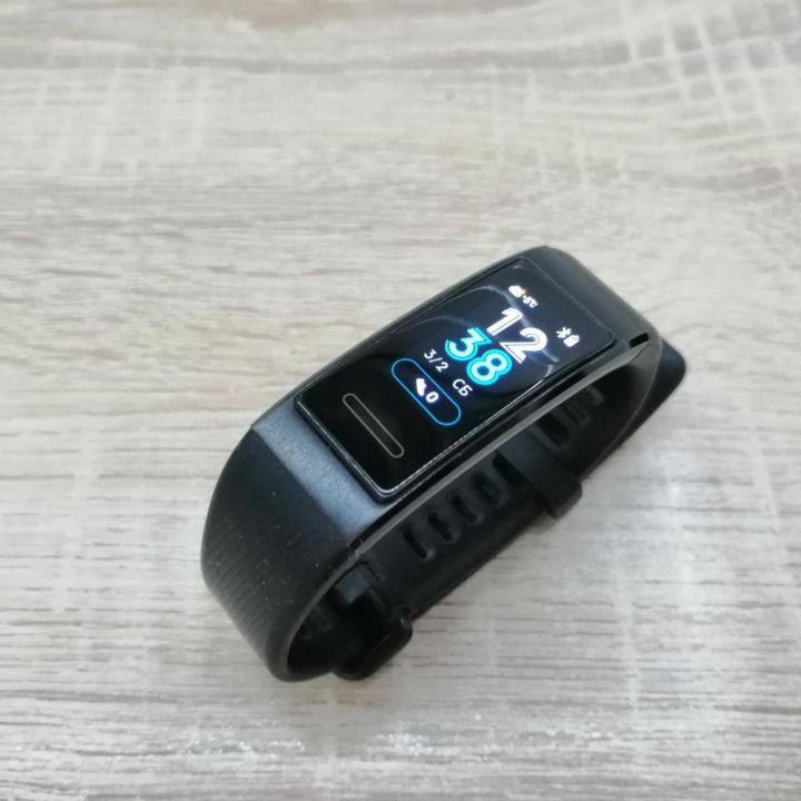 Часы huawei Band 3 Pro