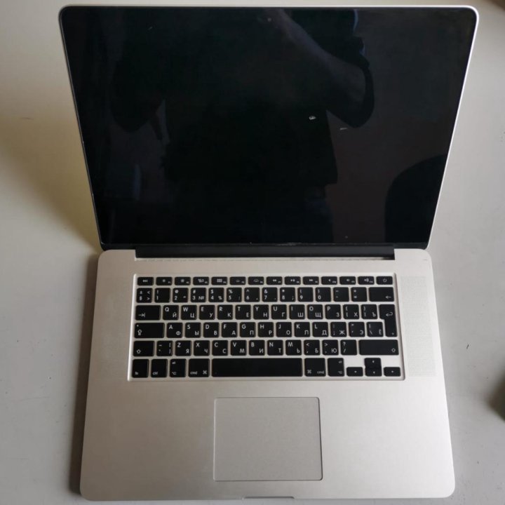 MacBook Pro 15 (500gb)