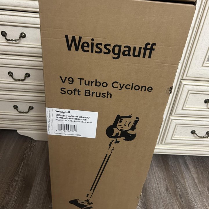 Пылесос Weissgauff V9 Turbo Cyclone Soft Brush