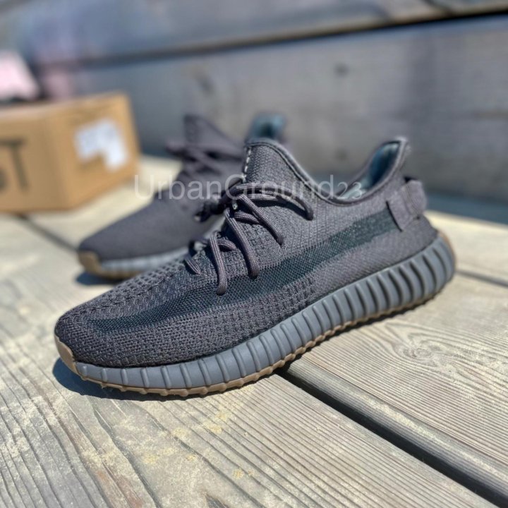 Кроссовки adidas Yeezy boost 350