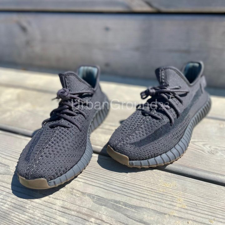 Кроссовки adidas Yeezy boost 350