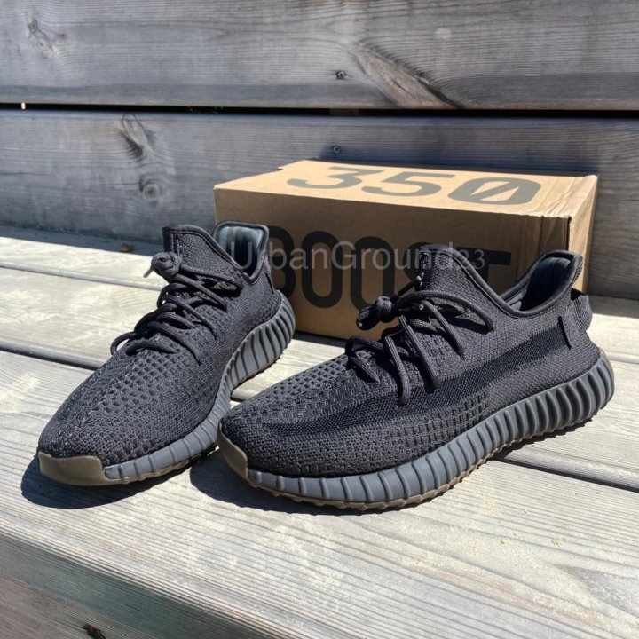 Кроссовки adidas Yeezy boost 350