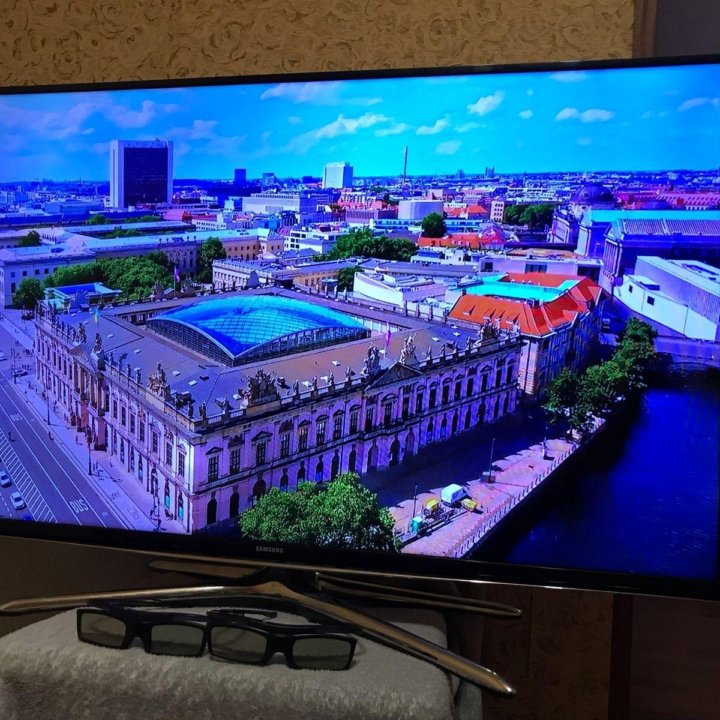 Samsung Smart TV/Wi Fi/3D (101см)