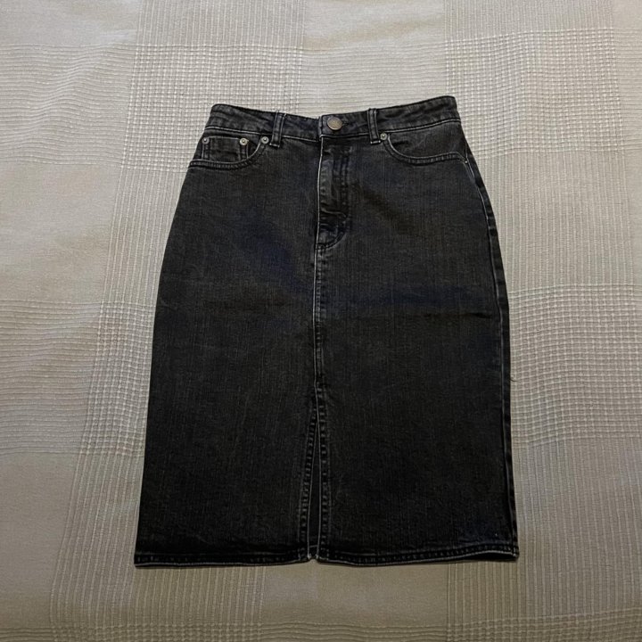 Черная джинсовая миди юбка ASOS