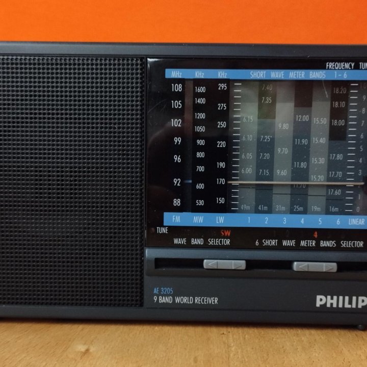 Радиоприемник Philips AE 3205