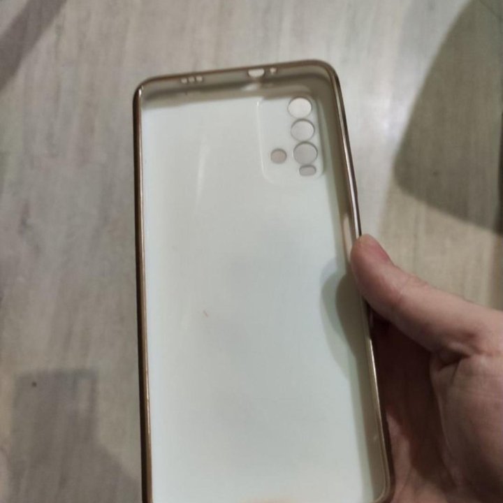 Продам чехол на Xiaomi 9t