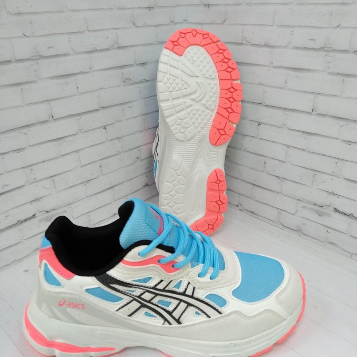 Кроссовки женские Asics размеры 36 - 41