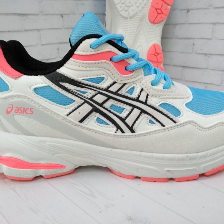 Кроссовки женские Asics размеры 36 - 41