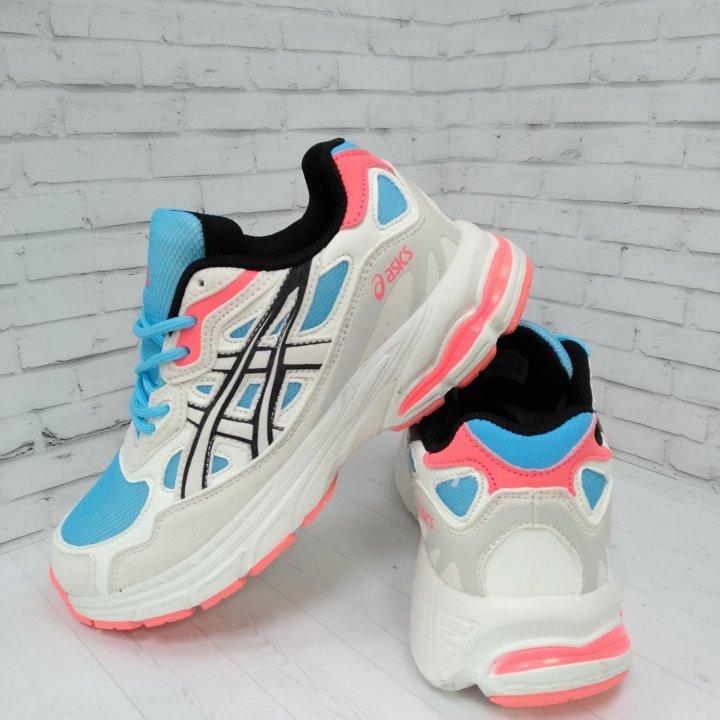 Кроссовки женские Asics размеры 36 - 41