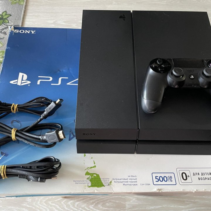 Продам PS4 на 500 GB/ в отличном состоянии