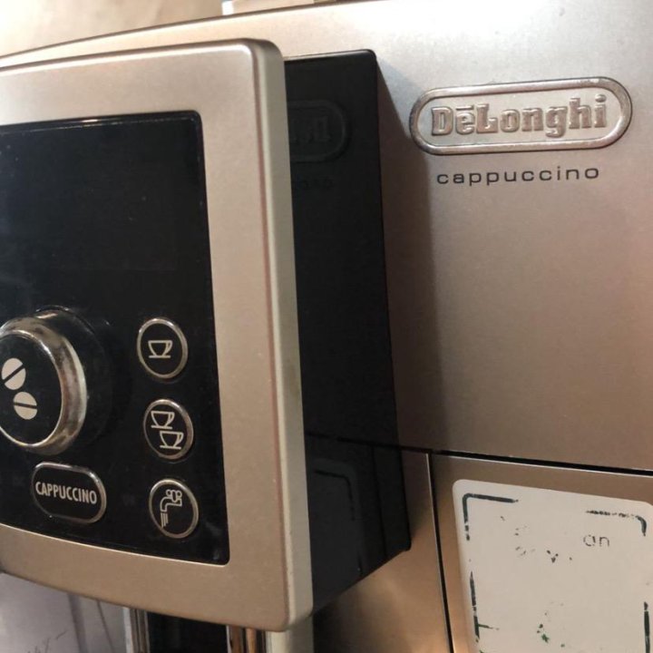 Кофемашина DeLonghi Cappuccino