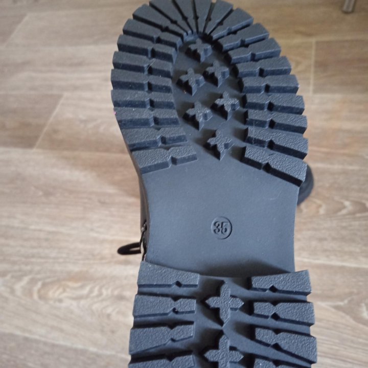 Ботинки новые