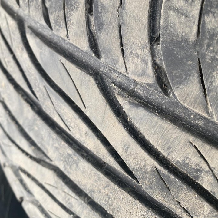 Летние шины Maxxis MA-Z4S Victra 245/60 R18 105V