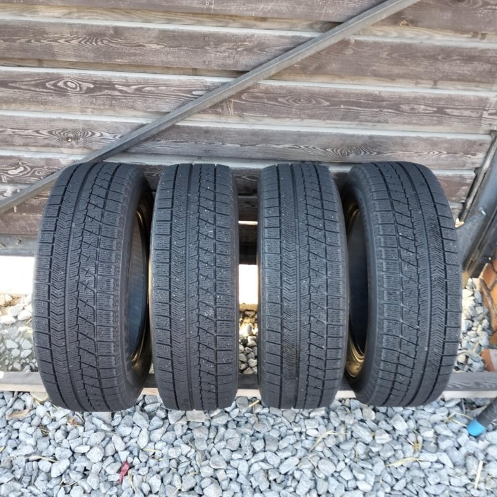 Bridgestone blizzak VRX 185/65 R15