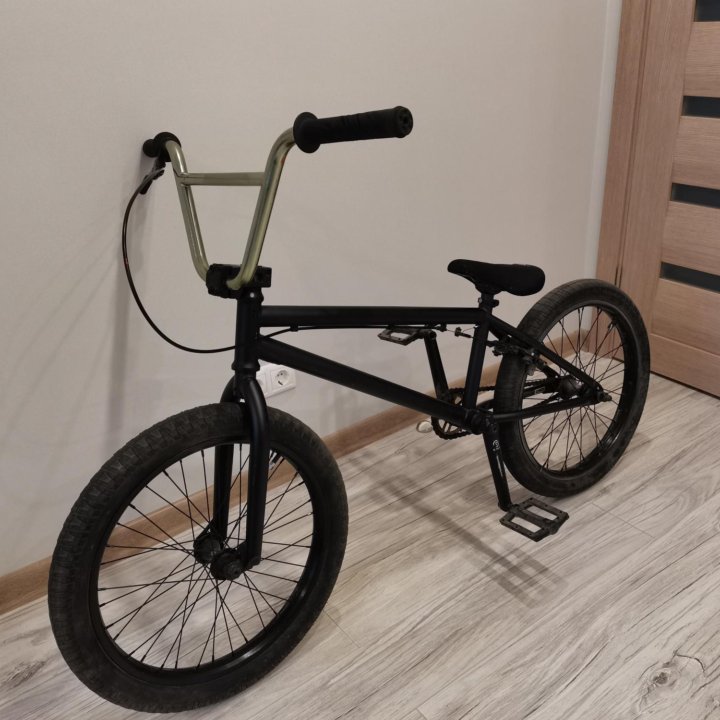 Трюковой велосипед BMX (бренд Salt)