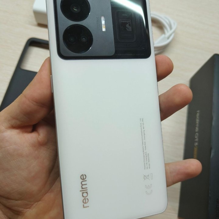 Realme gt 3 (gt neo 5) 16/1тб