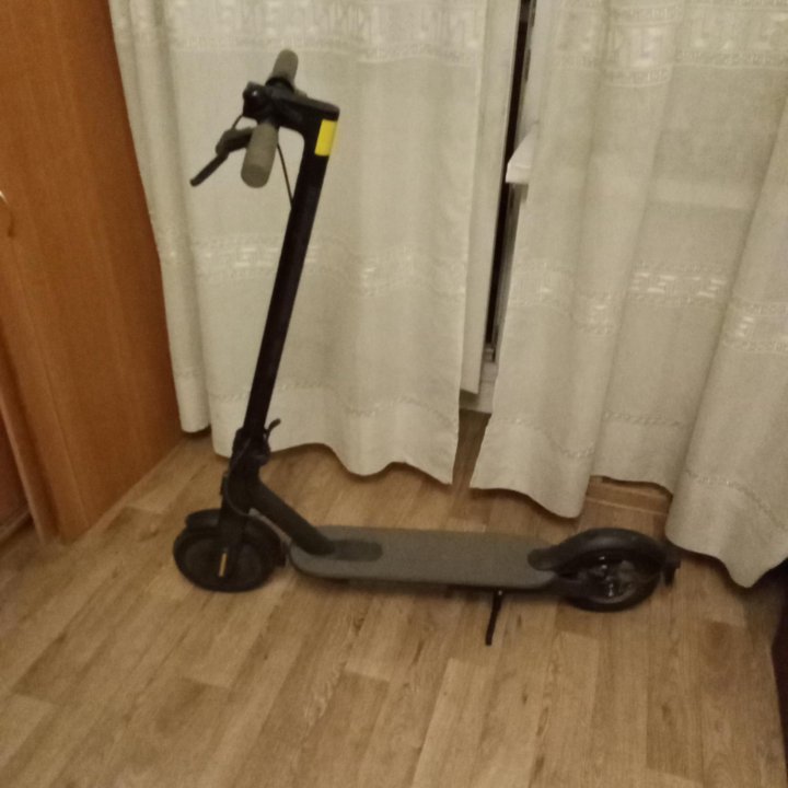 Электросамокат Mi Scooter 1S