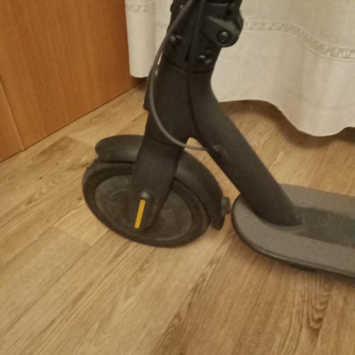 Электросамокат Mi Scooter 1S