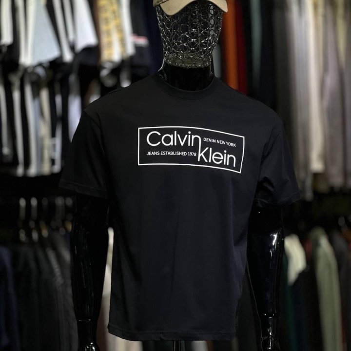 Футболка Calvin Klein