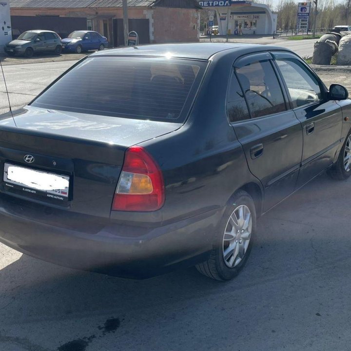 Hyundai Accent, 2009