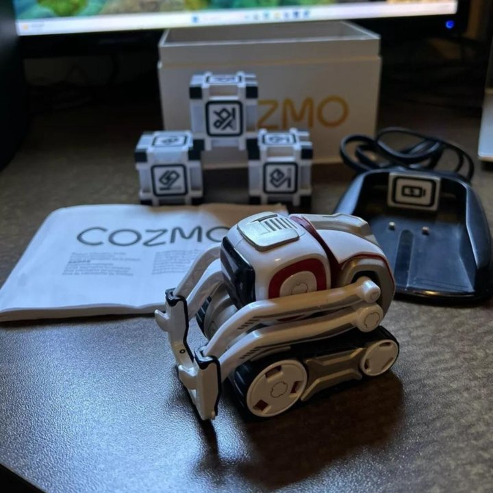 Робот Anki Cozmo