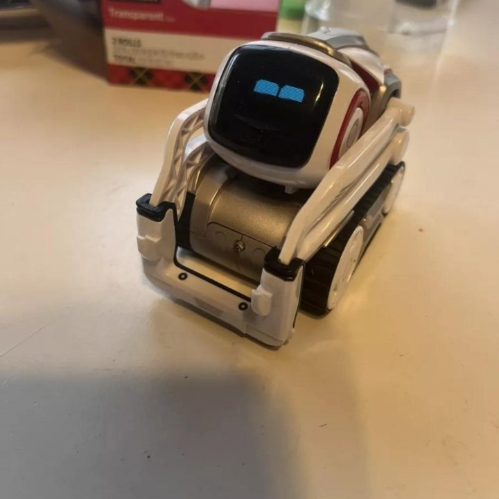 Робот Anki Cozmo