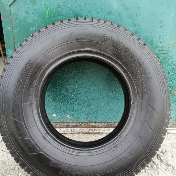 Шина 205/65 R16 LT YOKOHAMA SY01