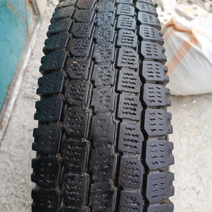 Шина 205/65 R16 LT YOKOHAMA SY01