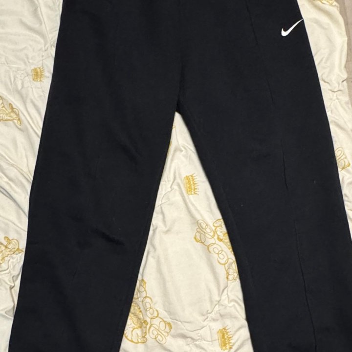 Женские брюки Nike Sportswear Essential Collection