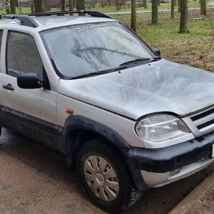 Chevrolet Niva, 2005