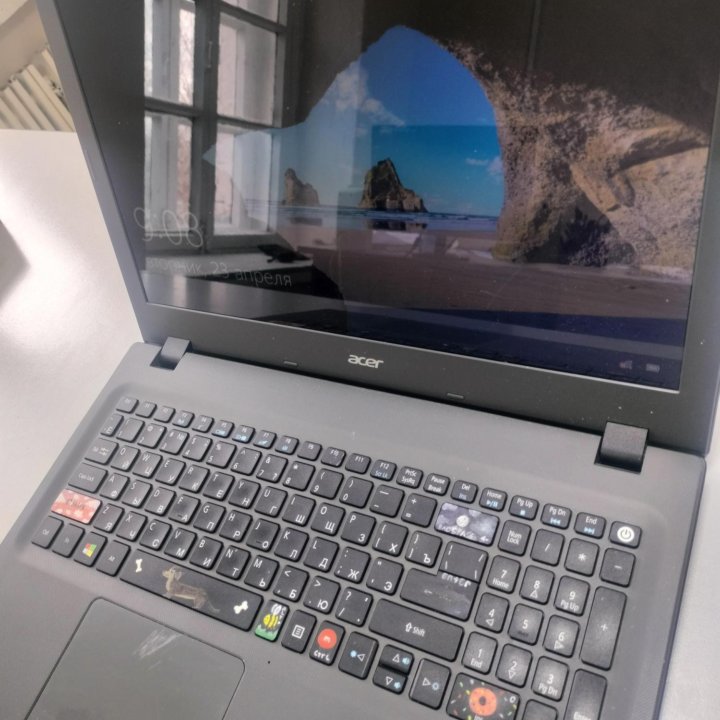 Ноутбук Acer E5-573G-50XA