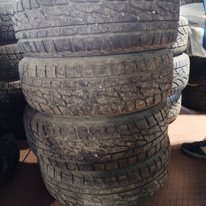 Premiorri ViaMaggiore 215/65 R16 98H