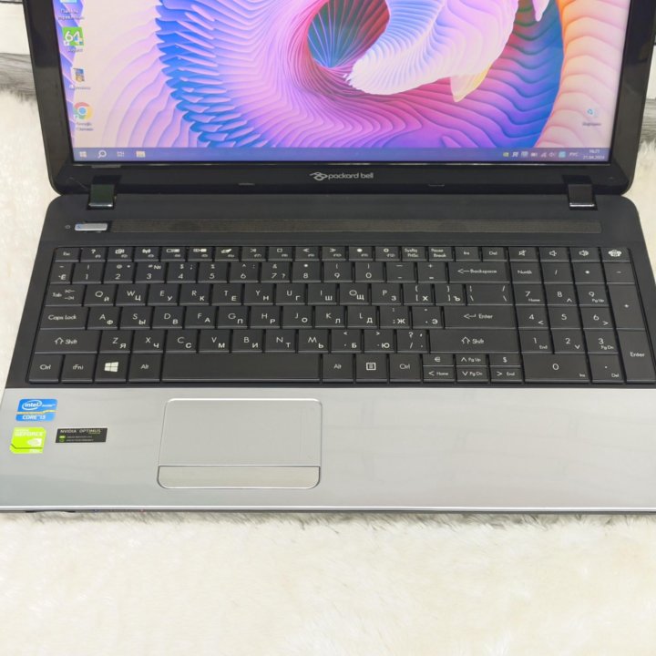 Packard Bell / i7-3610QM / GF710M /9GB /SSD+HDD