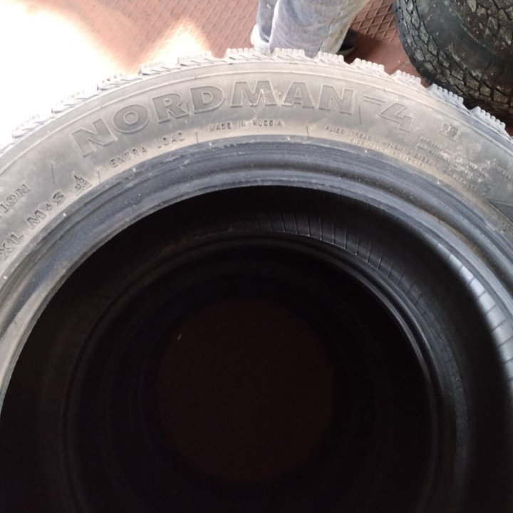 Nordman Nordman 4 215/55 R16 97T