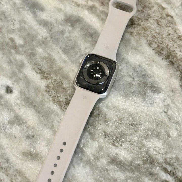 Apple Watch 8 Starlight 45 мм