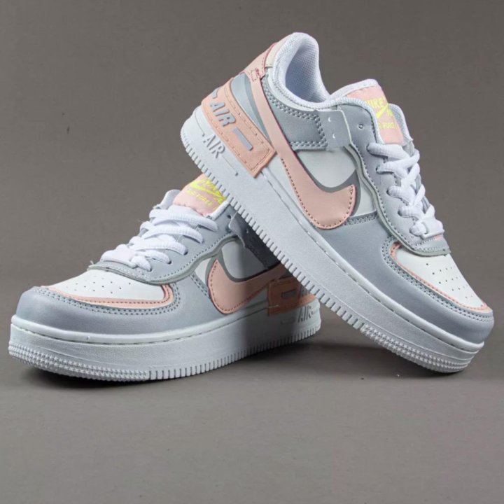 Кроссовки Nike Air Force новые женские