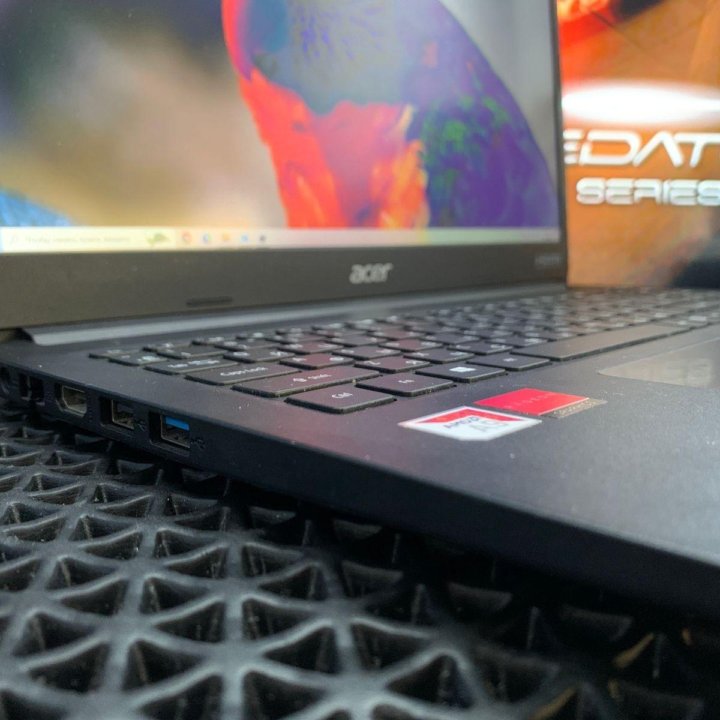 Мощный ноутбук на SSD (1288 Н)